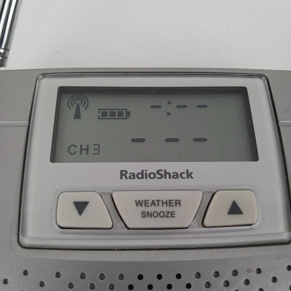 Radio Shack Gray Weatheradio Battery Operated Bedside Alarm Clock
